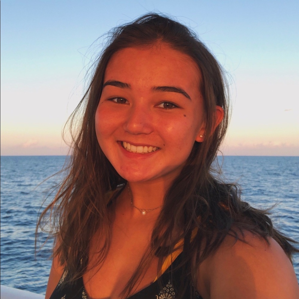 Meet your Posher, Caitlin